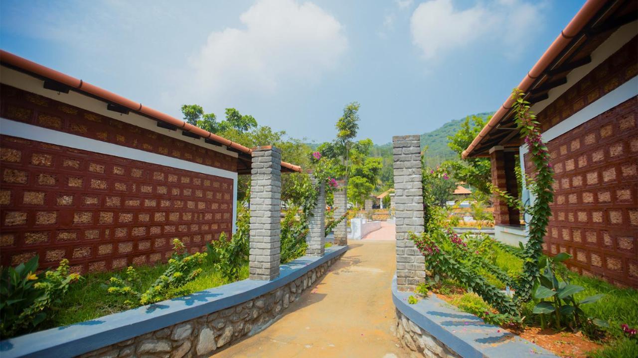Aara Jungle Resort Coimbatore Esterno foto
