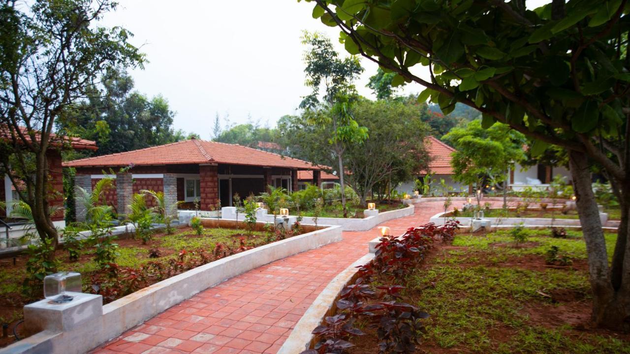 Aara Jungle Resort Coimbatore Esterno foto