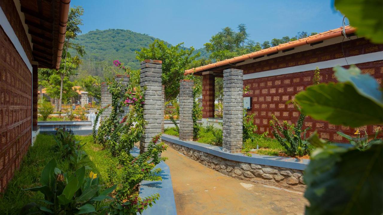 Aara Jungle Resort Coimbatore Esterno foto